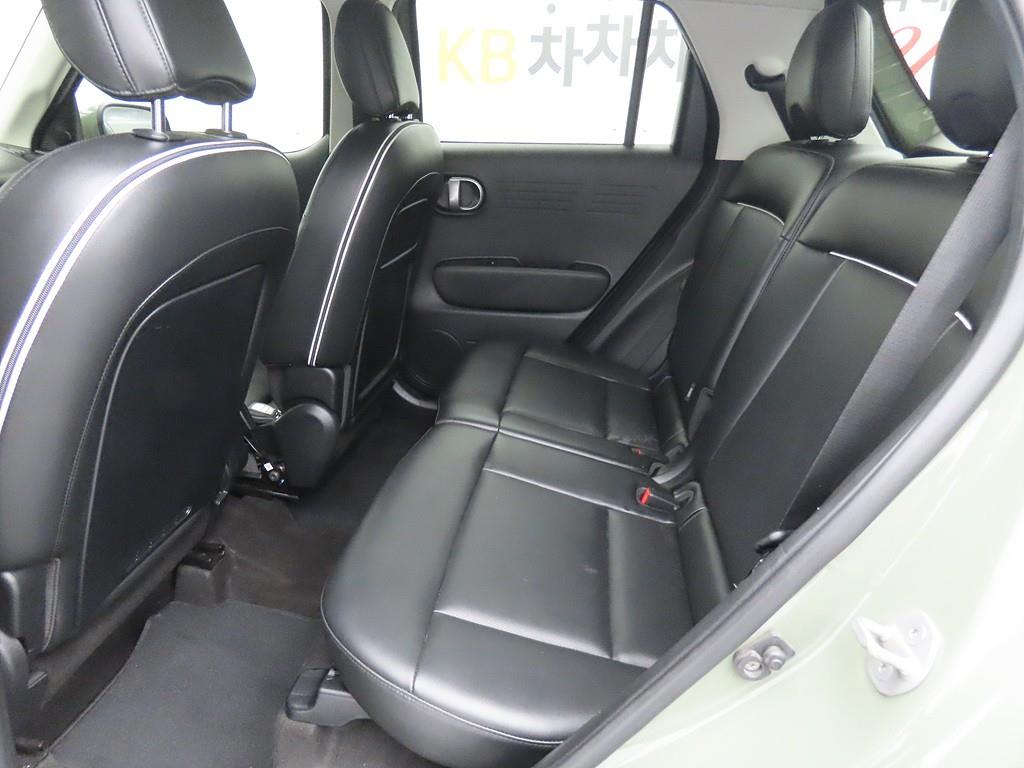 HYUNDAI Casper - Vista 7