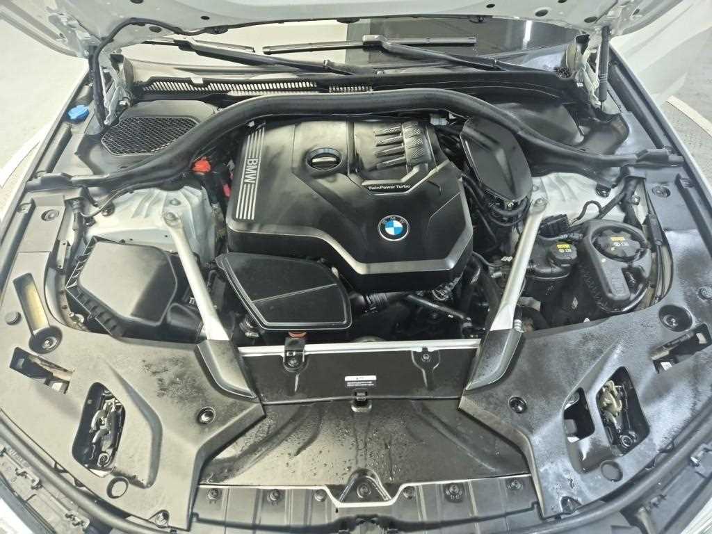 BMW 5 Series - Vista 5