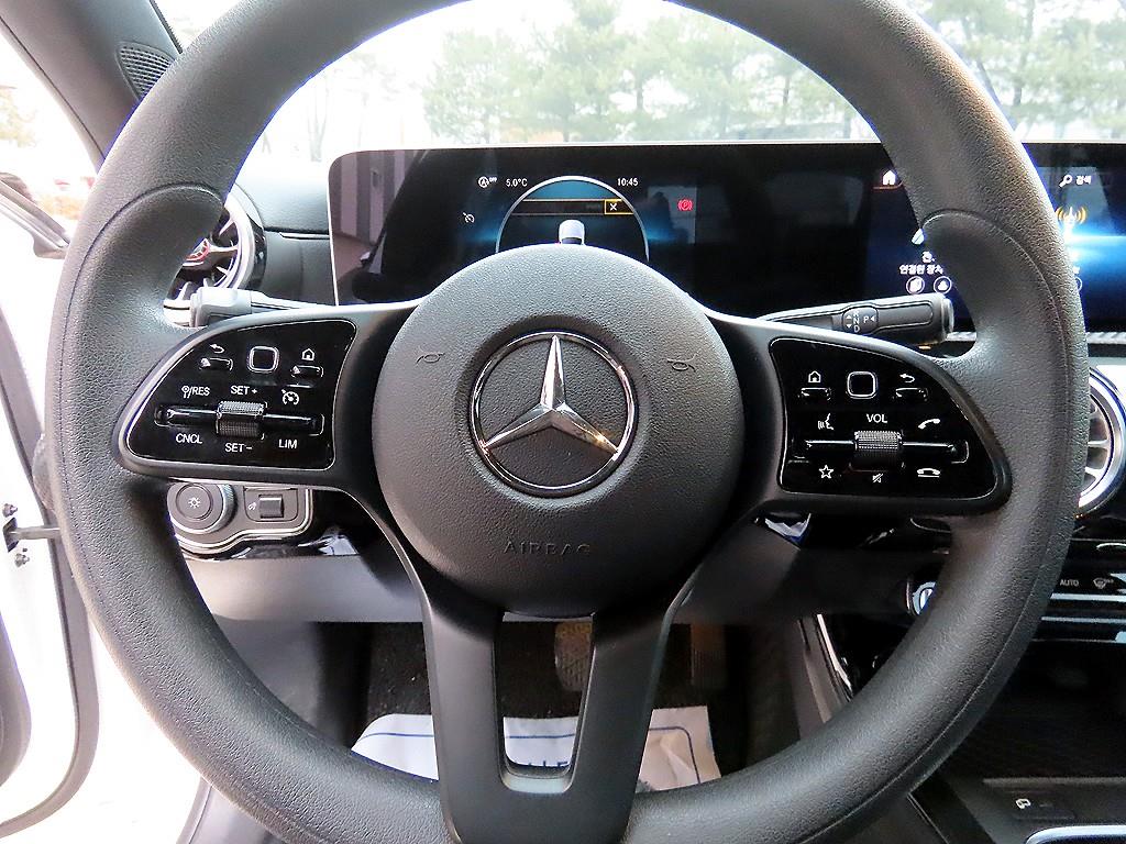 Mercedes Benz A Class - Vista 8