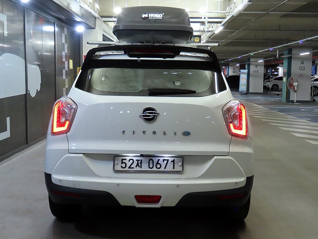 Ssangyong Tivoli - Vista 5