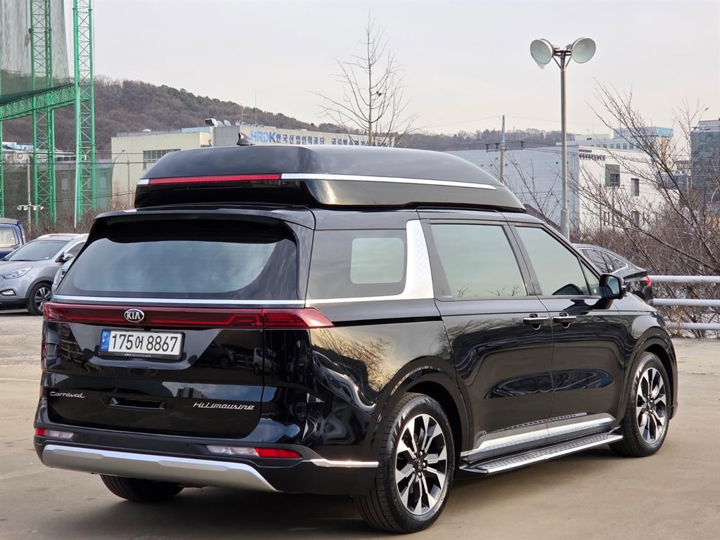 KIA Carnival - Vista 4