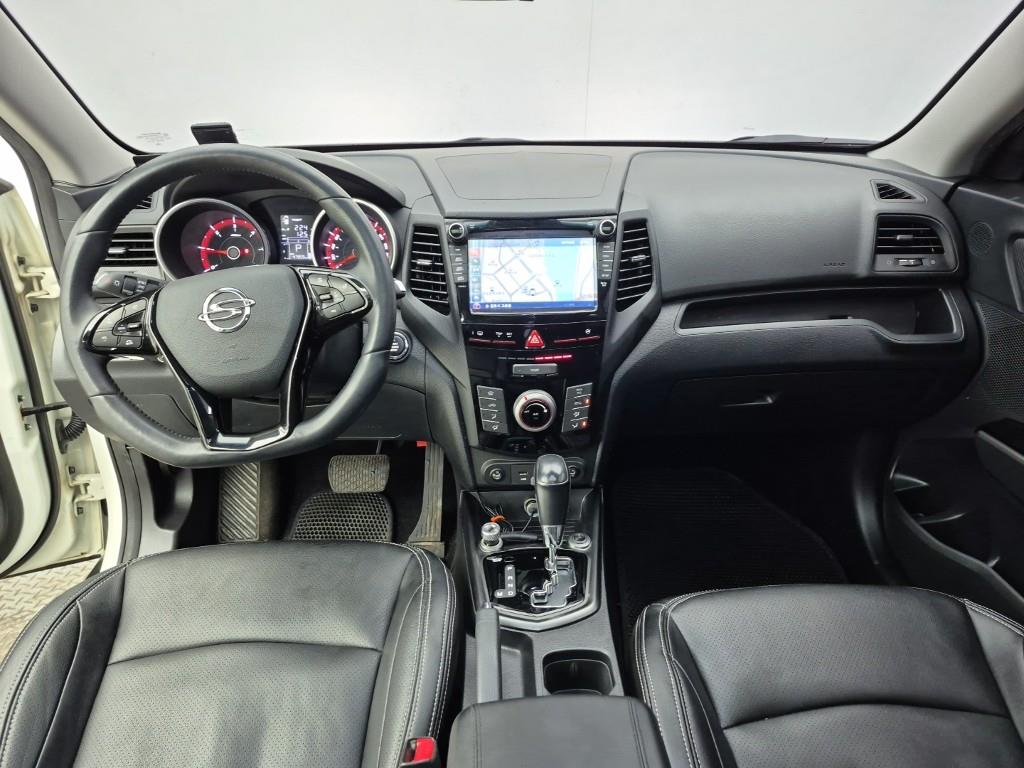 Ssangyong Tivoli - Vista 5