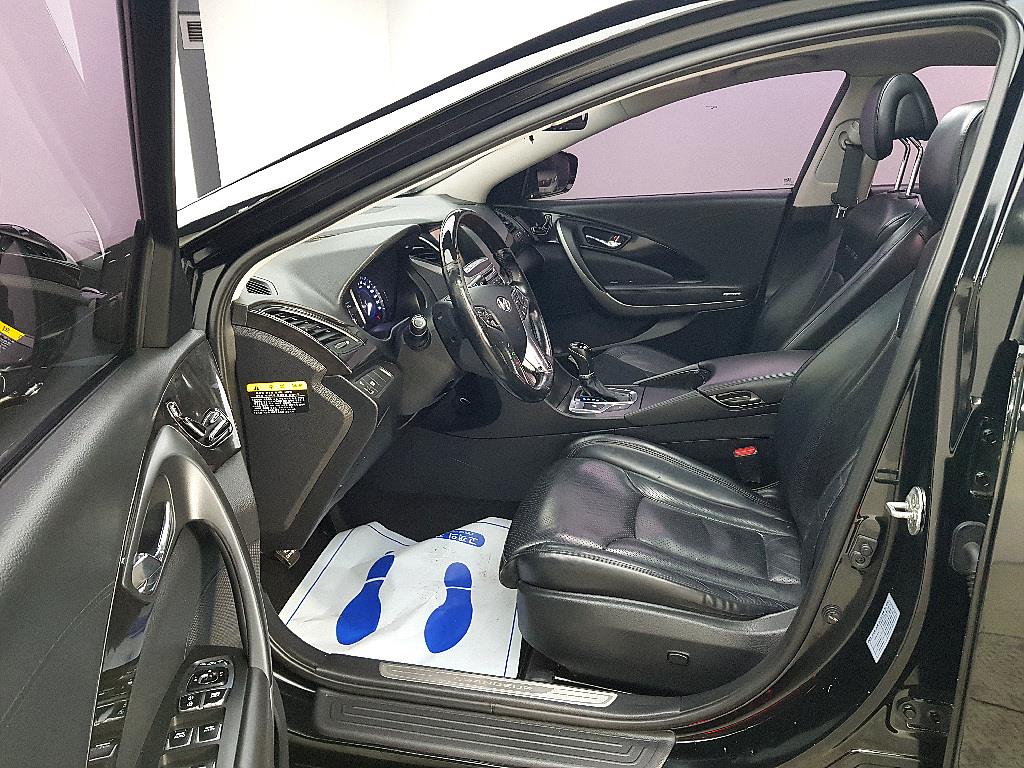 HYUNDAI Grandeur - Vista 8