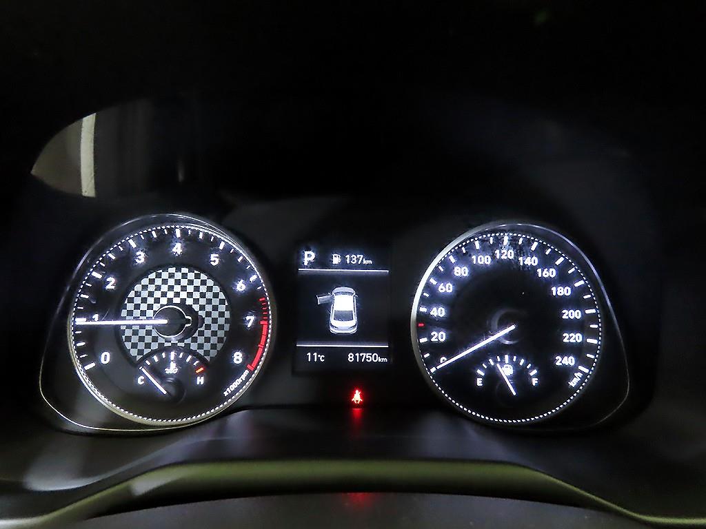 HYUNDAI Avante - Vista 8