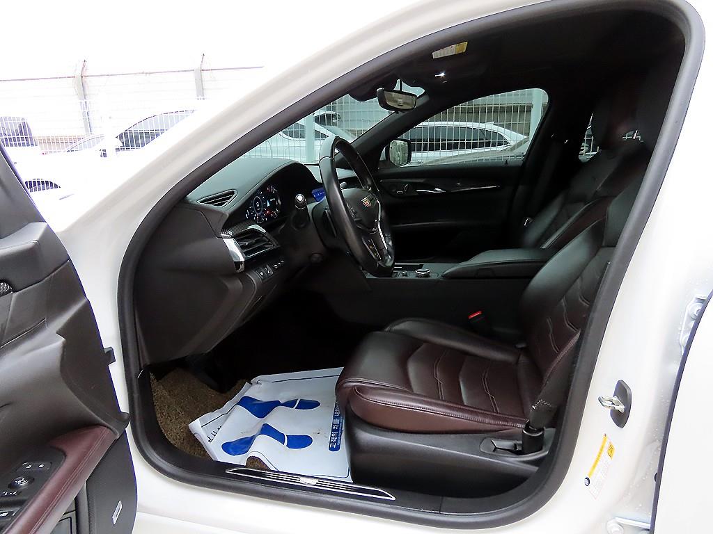 Cadillac CT6 - Vista 5