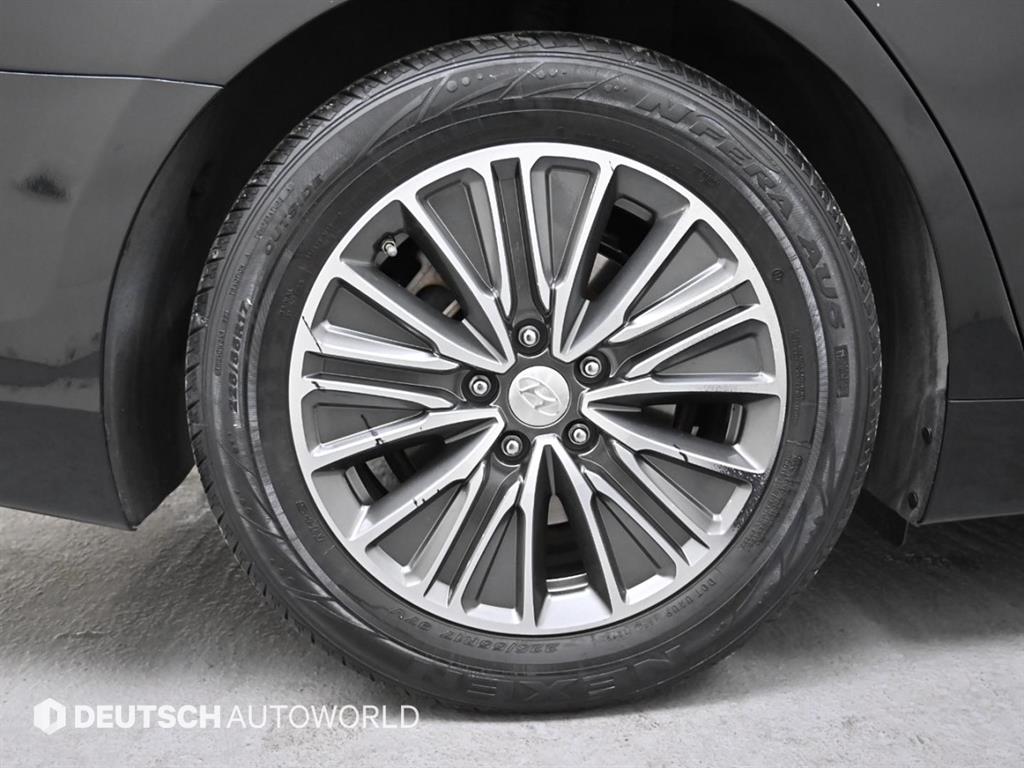 HYUNDAI Grandeur - Vista 5