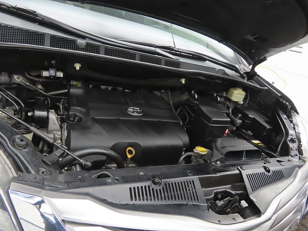 Toyota Siena 2016 Negro - Importación desde Corea - HF Imports Iquique - Foto 19