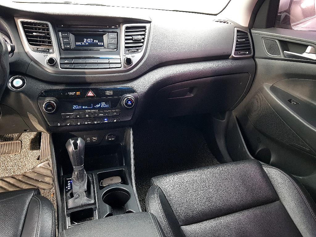 HYUNDAI Tucson - Vista 9