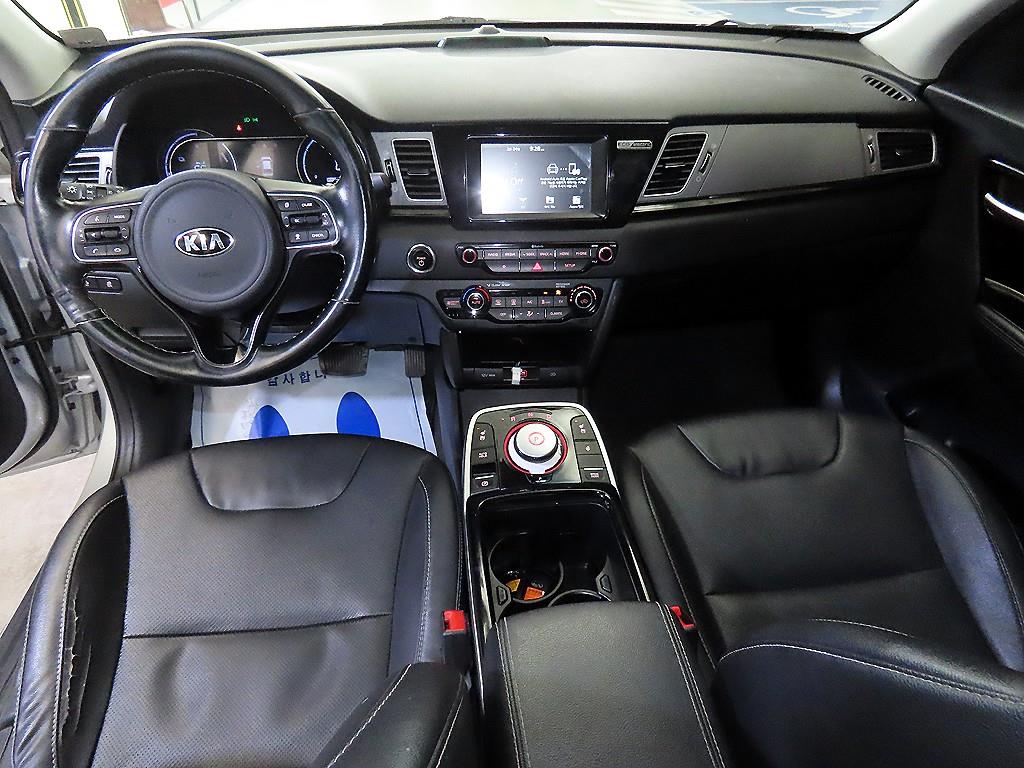 KIA Niro - Vista 10