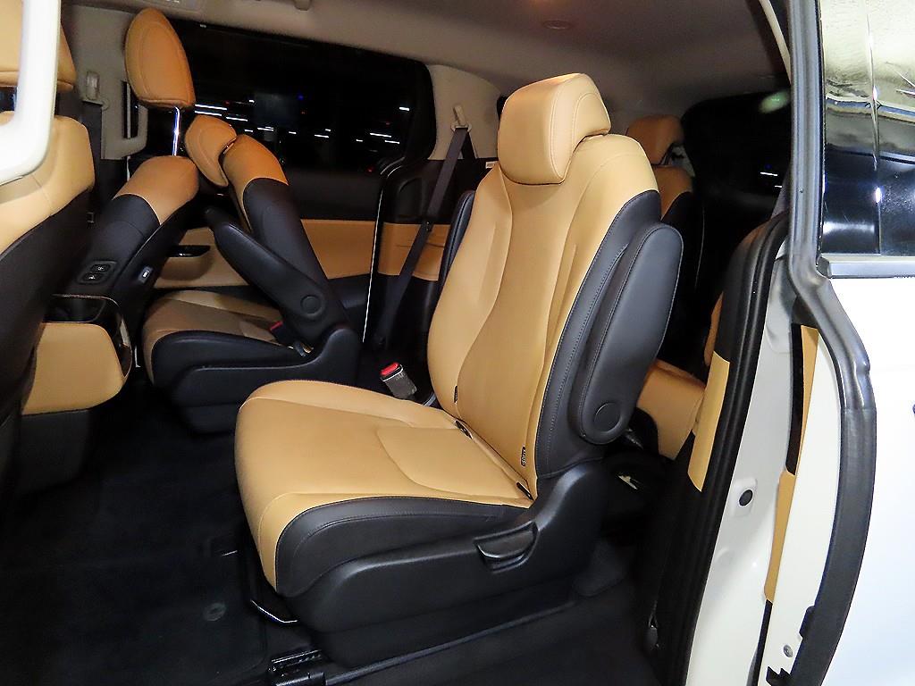 KIA Carnival - Vista 7