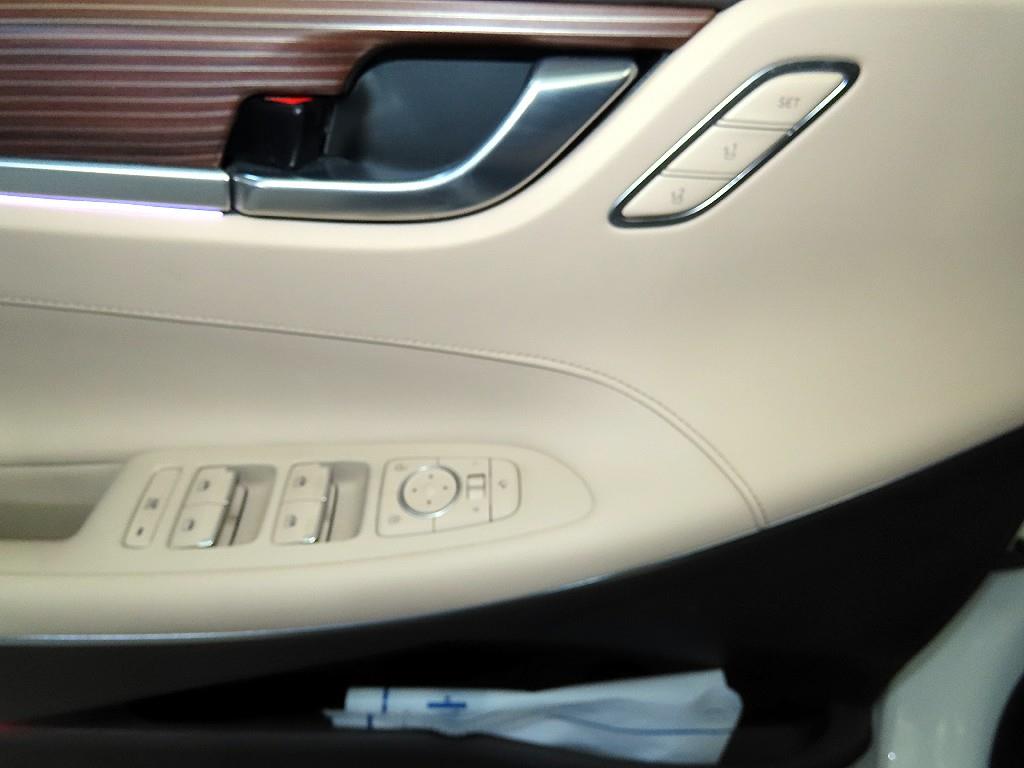 HYUNDAI Grandeur 2019 Blanco - Importación desde Corea - HF Imports Iquique - Foto 13