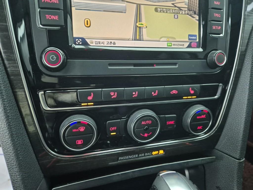 Volkswagen Passat - Vista 10