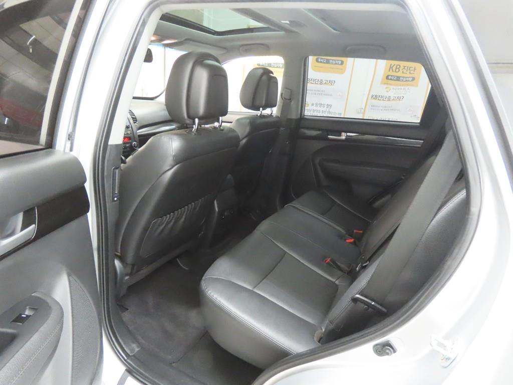 KIA Sorento - Vista 6