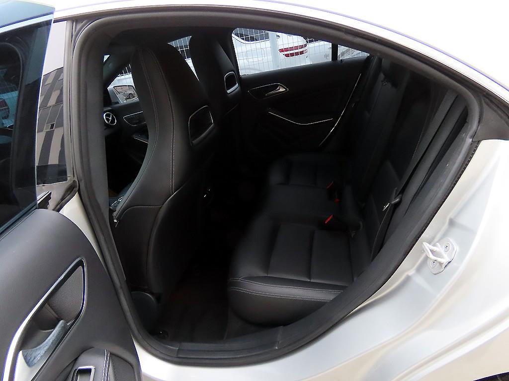 Mercedes Benz CLA Class - Vista 6