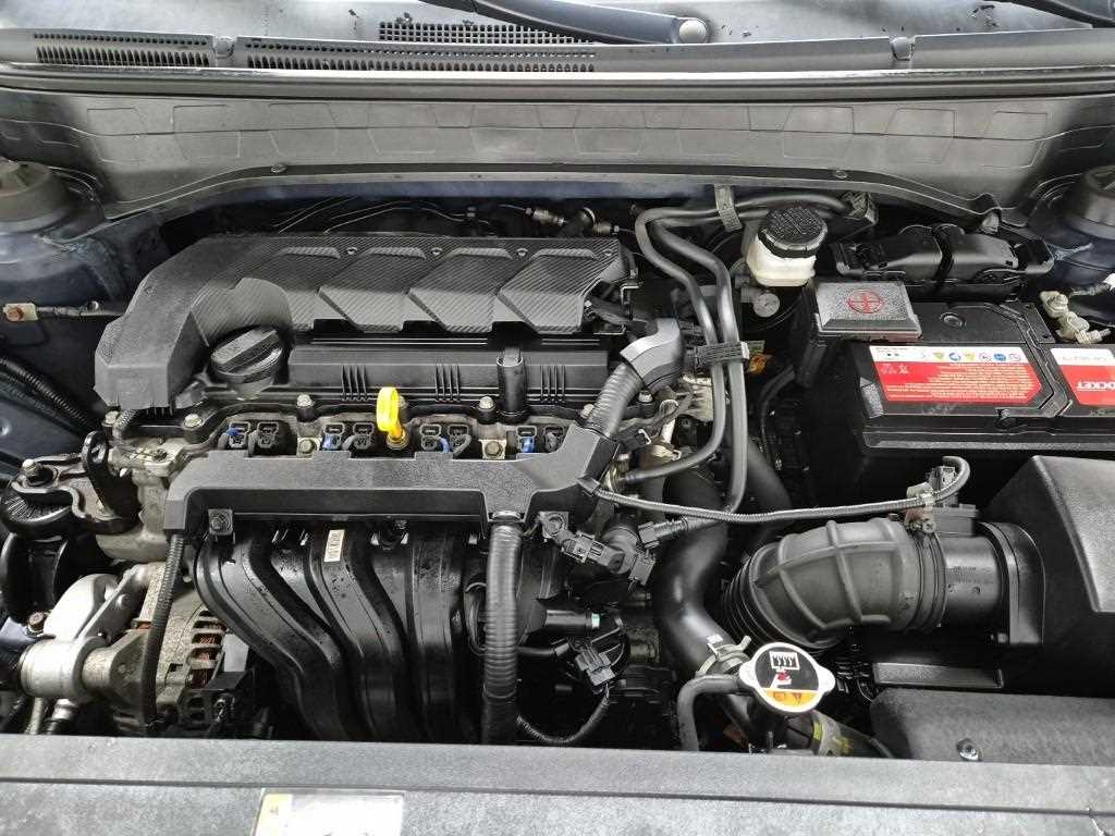 HYUNDAI Venue - Vista 5