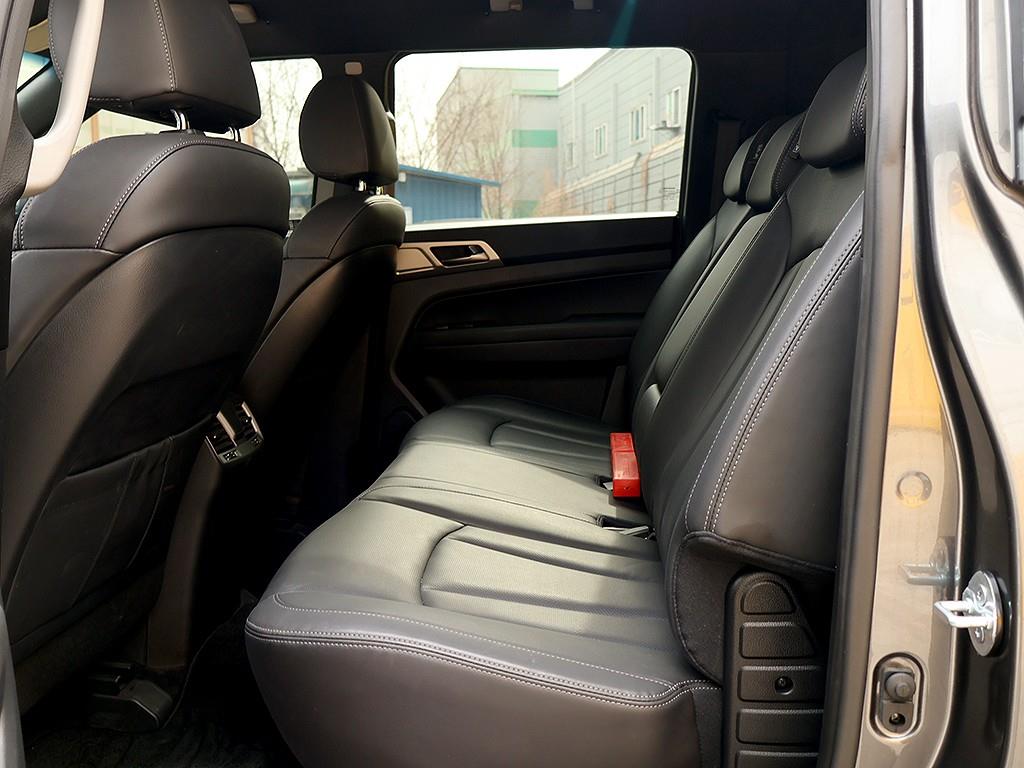 Ssangyong Rexton 2019 Gris - Importación desde Corea - HF Imports Iquique - Foto 12