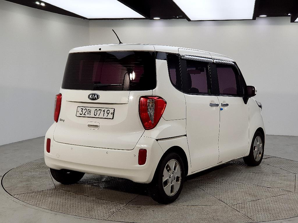 KIA Ray - Vista 4