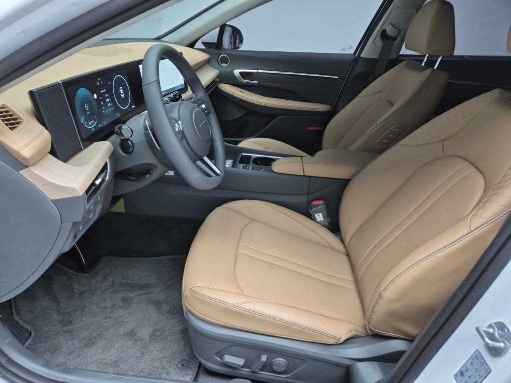 HYUNDAI Sonata - Vista 11