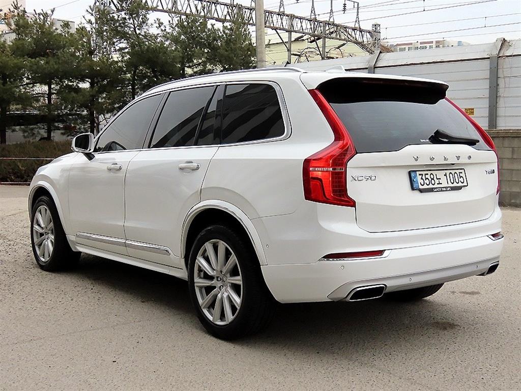 Volvo XC90 - Vista 3