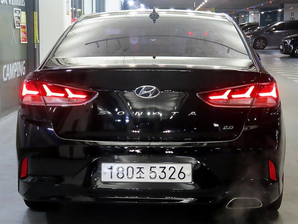 HYUNDAI Sonata - Vista 5