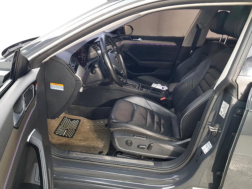 Volkswagen Arteon - Vista 8