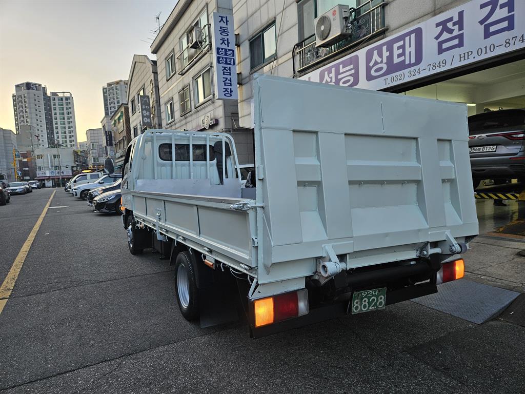 medium and large cargo Cargo 2006 Blanco - Importación desde Corea - HF Imports Iquique - Foto 17