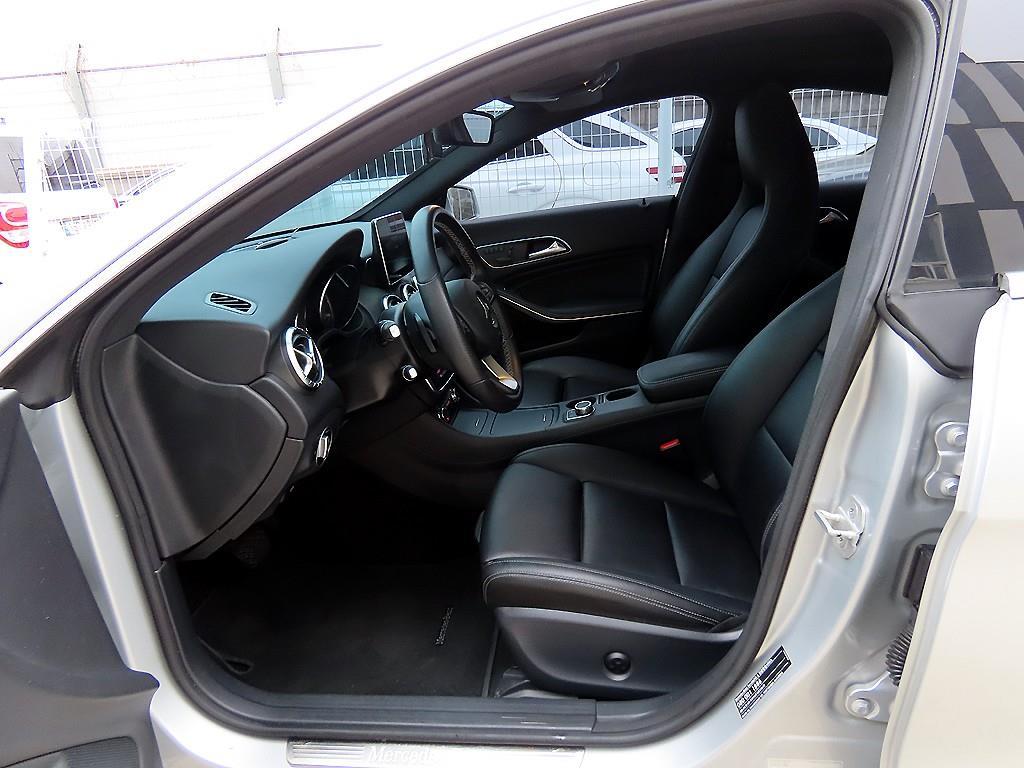 Mercedes Benz CLA Class - Vista 5