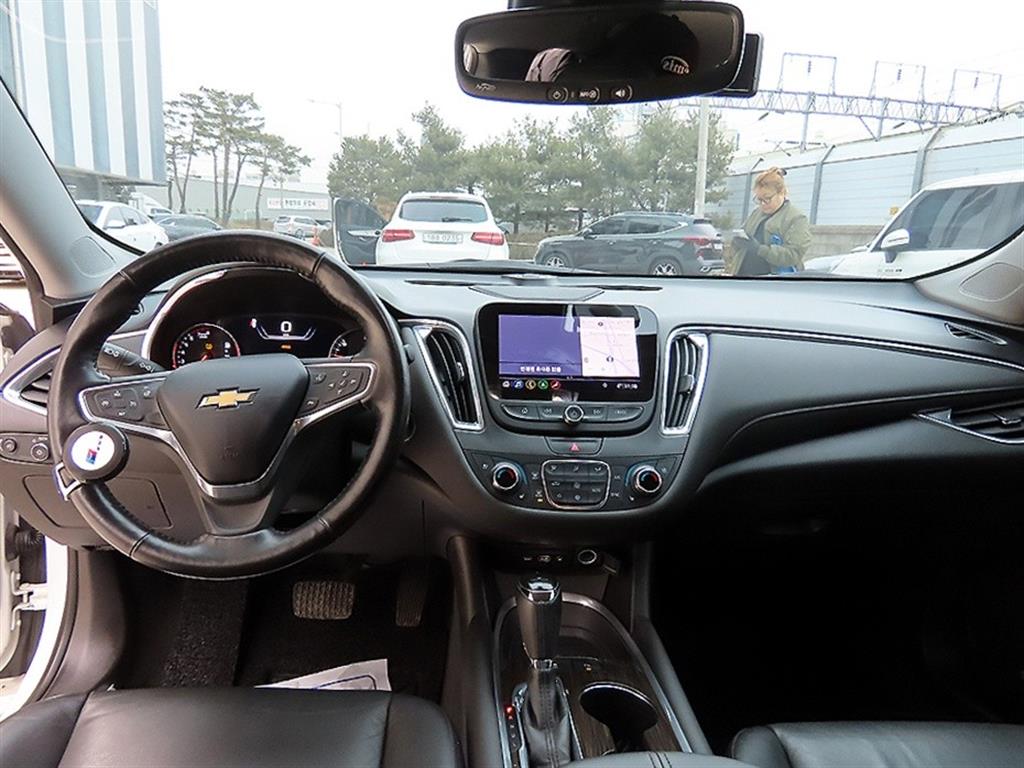 Chevrolet Malibu - Vista 7