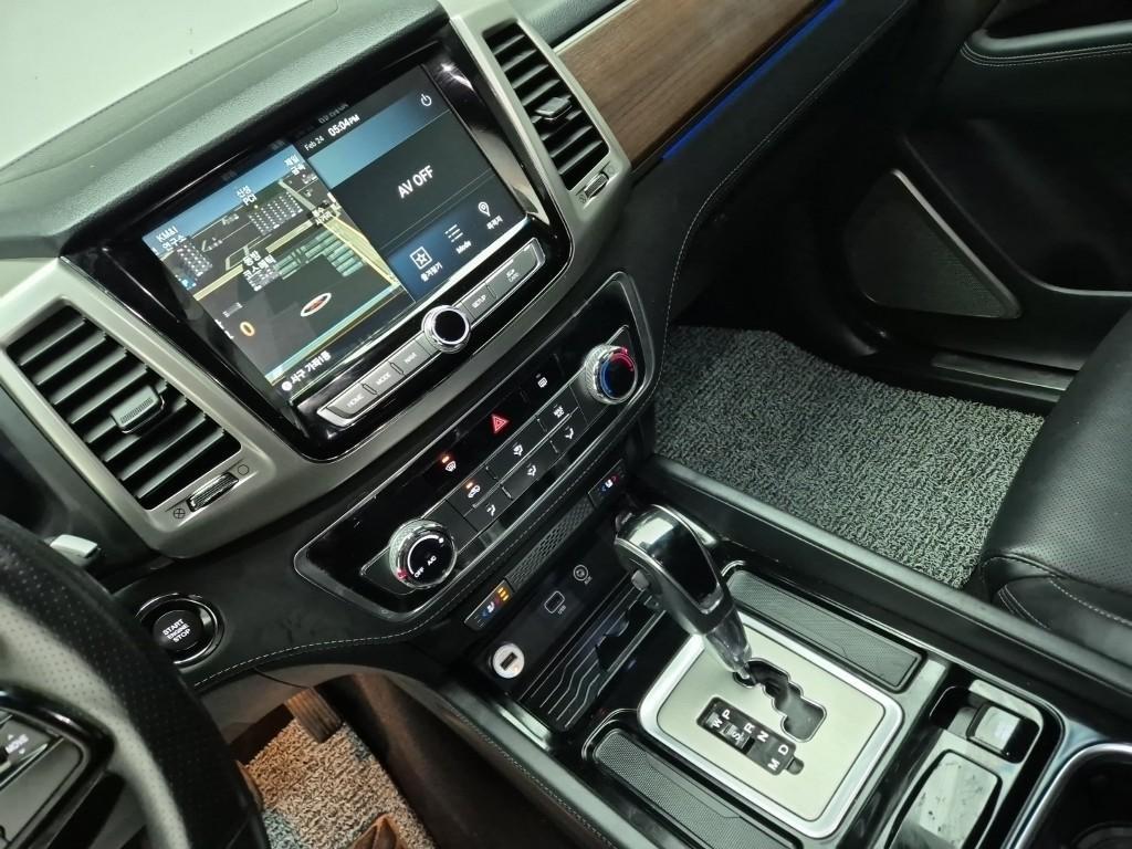 Ssangyong Rexton - Vista 10