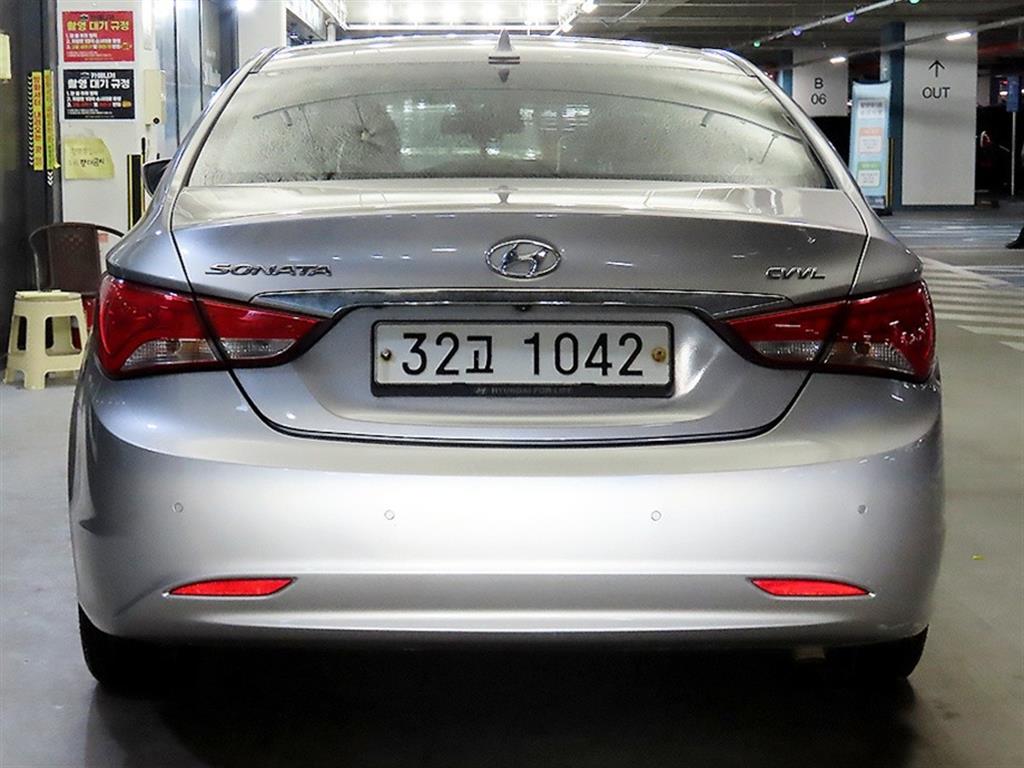 HYUNDAI Sonata - Vista 5