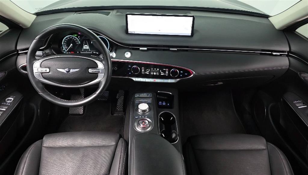 Genesis GV70 - Vista 7