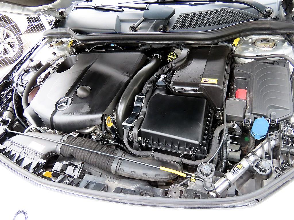 Mercedes Benz CLA Class 2016 Gris - Importación desde Corea - HF Imports Iquique - Foto 19