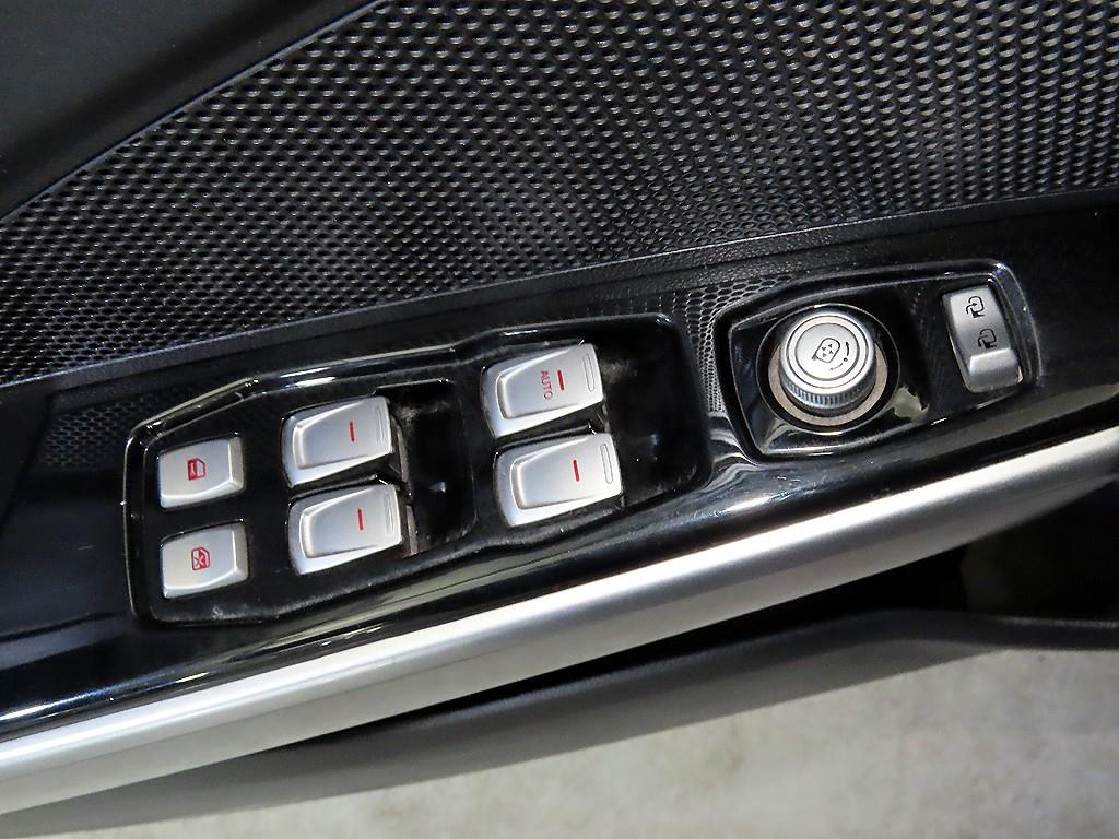 Ssangyong Tivoli 2017 Blanco - Importación desde Corea - HF Imports Iquique - Foto 13