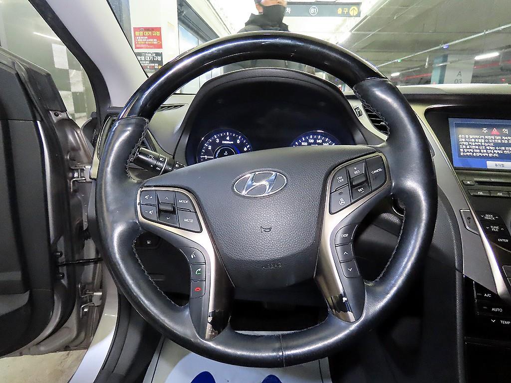 HYUNDAI Grandeur - Vista 8