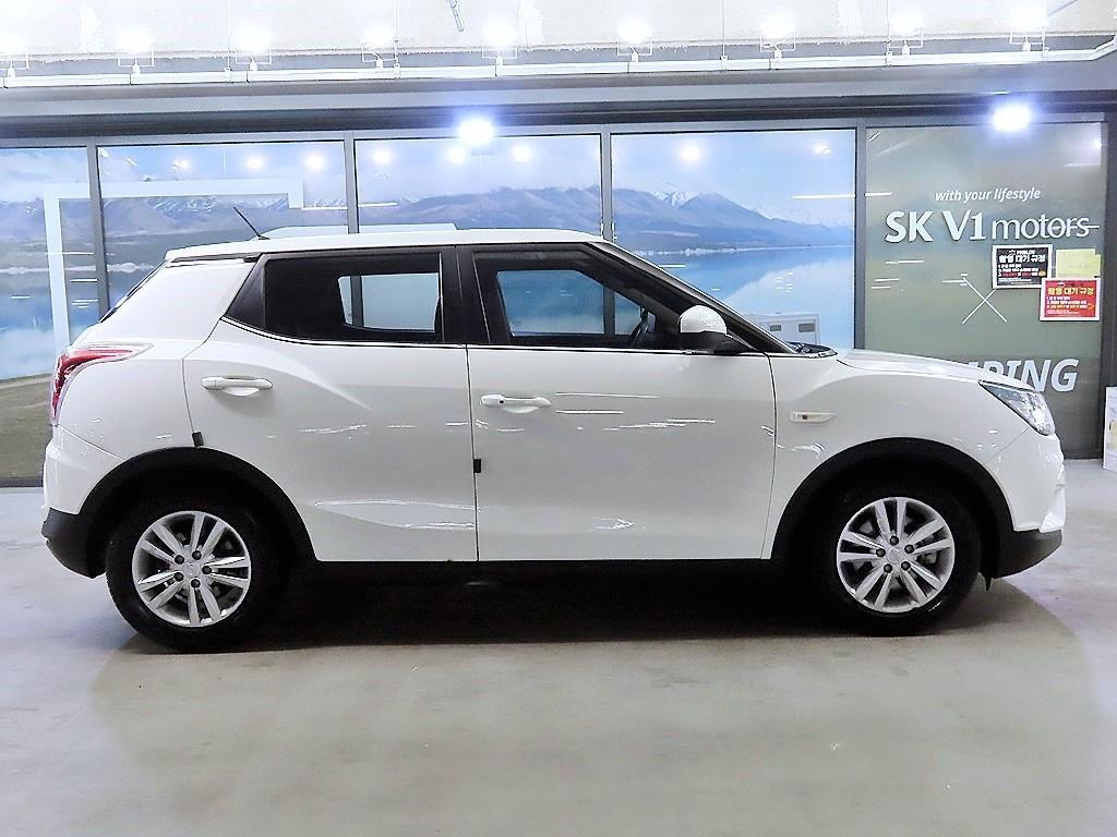Ssangyong Tivoli - Vista 3