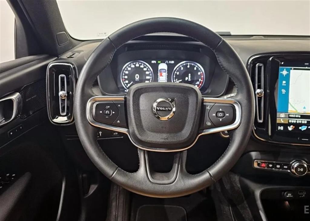 Volvo XC40 2021 Negro - Importación desde Corea - HF Imports Iquique - Foto 13