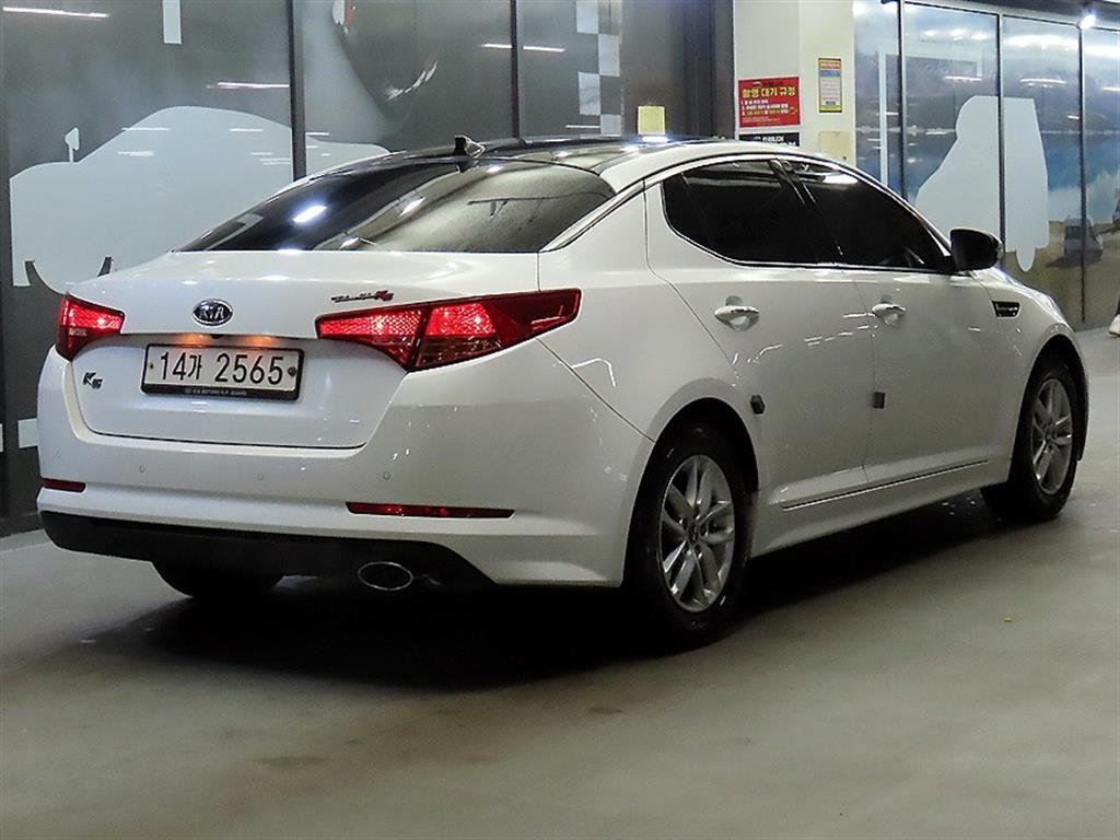 KIA K5 - Vista 4