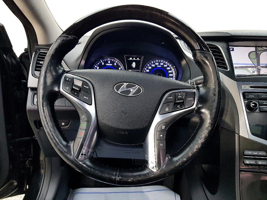 HYUNDAI Grandeur - Vista 12