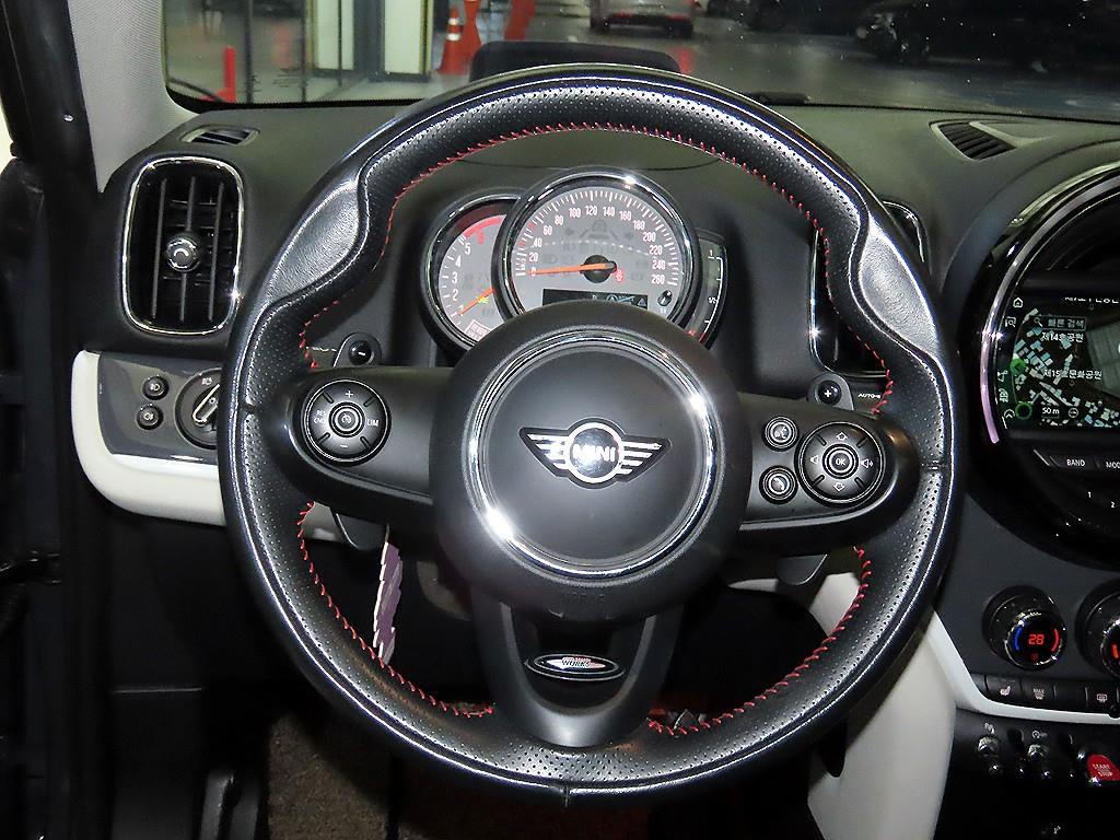 Mini Countryman - Vista 8