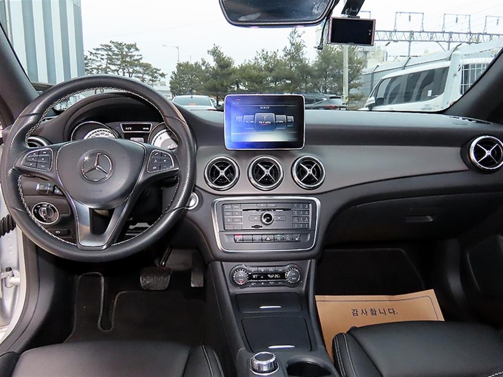 Mercedes Benz CLA Class - Vista 7