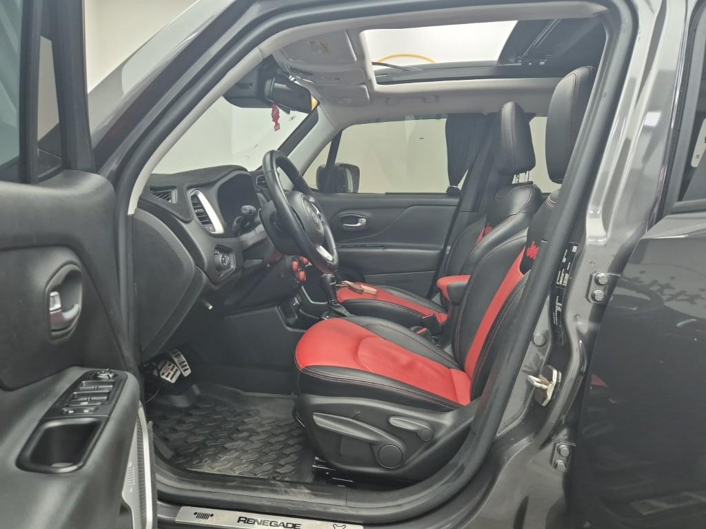 Jeep Renegade - Vista 11