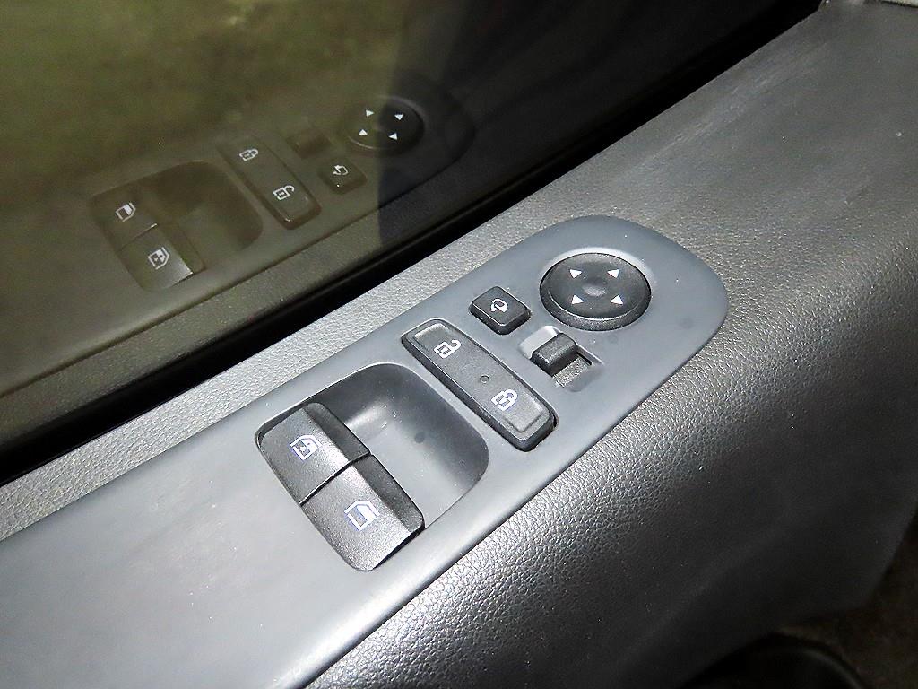 HYUNDAI Staria 2022 Gris - Importación desde Corea - HF Imports Iquique - Foto 13