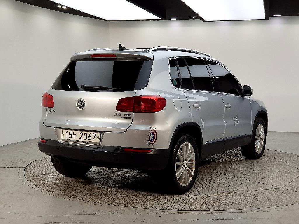 Volkswagen Tiguan - Vista 4