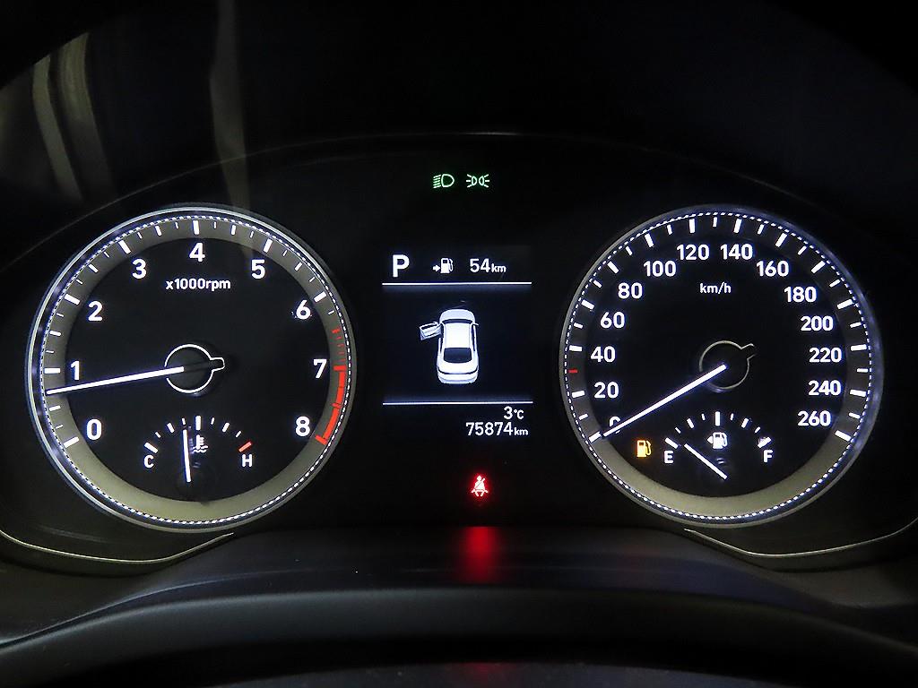 HYUNDAI Grandeur - Vista 9