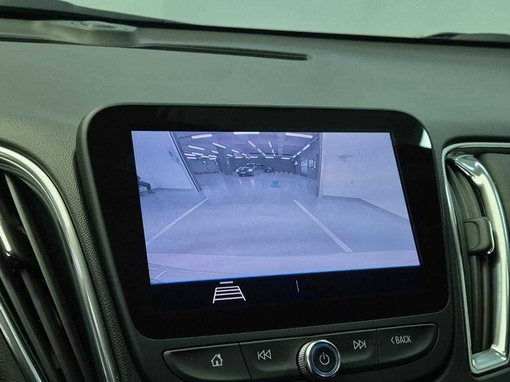 Chevrolet Malibu 2020 Blanco - Importación desde Corea - HF Imports Iquique - Foto 13