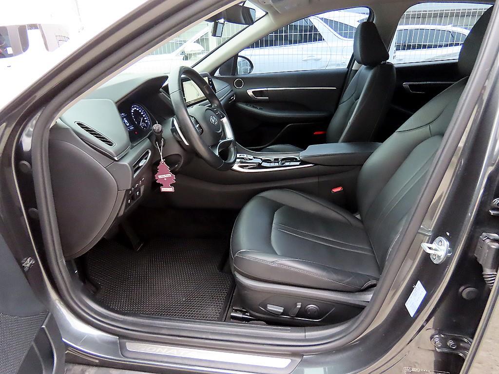 HYUNDAI Sonata - Vista 5