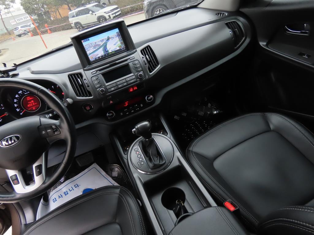 KIA Sportage 2013 Café - Importación desde Corea - HF Imports Iquique - Foto 12