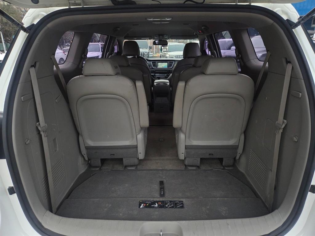 KIA Carnival 2017 Blanco - Importación desde Corea - HF Imports Iquique - Foto 18