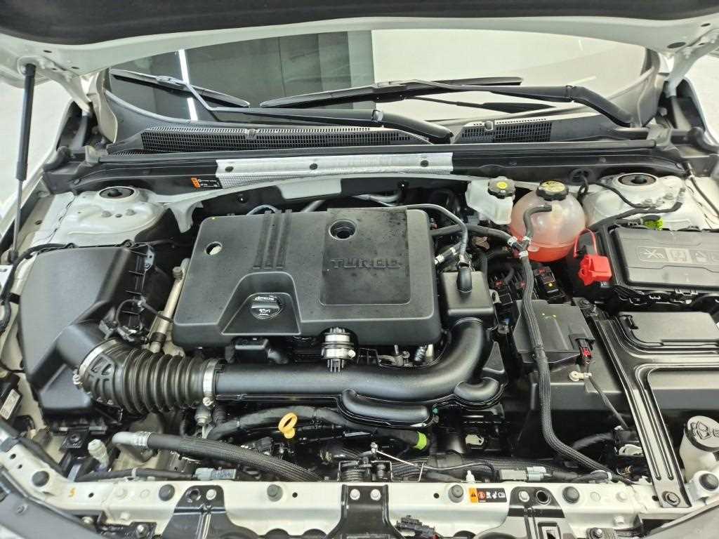 Chevrolet Malibu - Vista 5