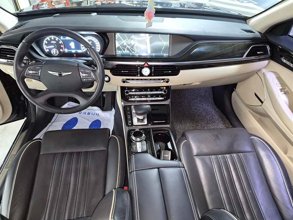 Genesis EQ900 - Vista 10